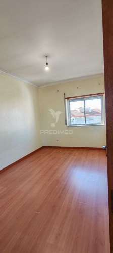 ✨ apartamento t2 com varanda em queluz – excelente oportunidade ✨