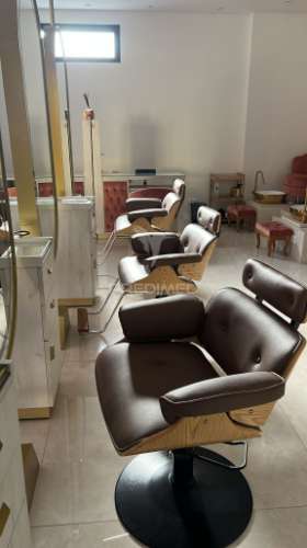 Arrenda-se cabeleireiro totalmente equipado – amparo funchal.