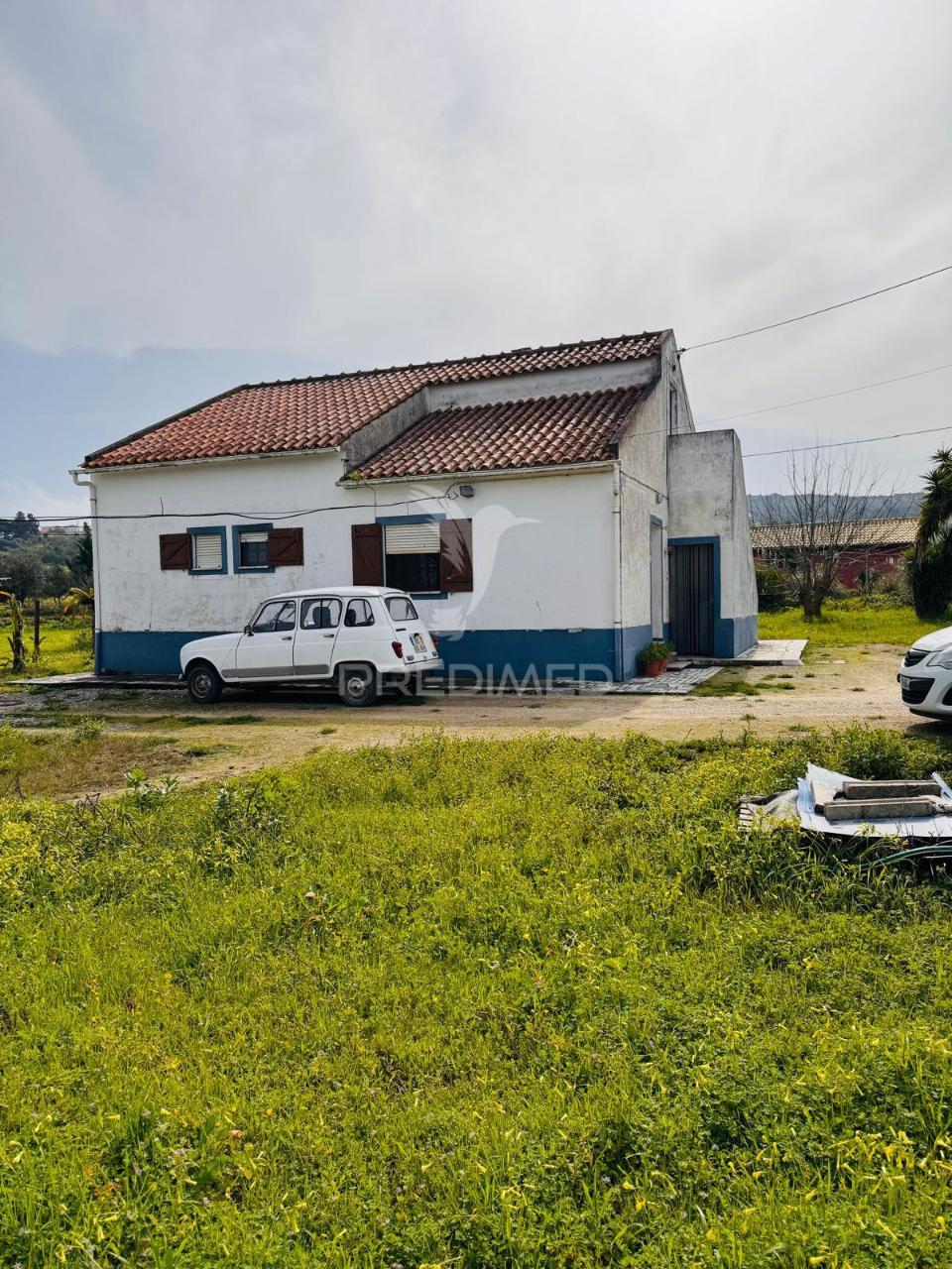 Moradia de campo na quinta do anjo – terreno com 4.520 m²