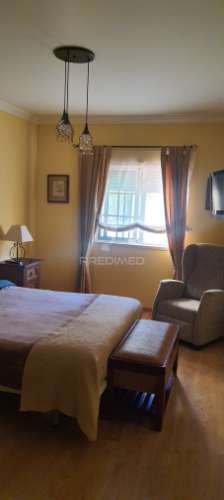 Apartamento t2 com terraço, garagem e arrecadação -urb. das caldelas-elvas