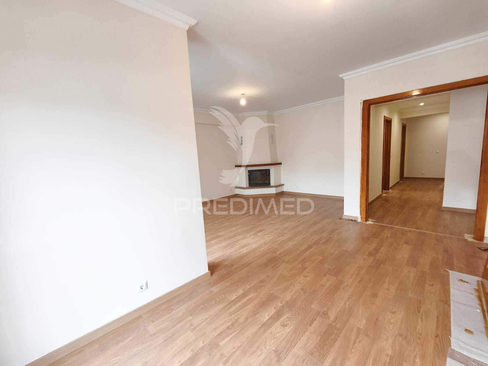 Apartamento t3 em serra das minas