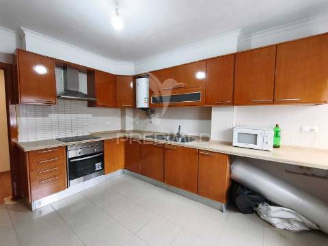 Apartamento t3 em serra das minas