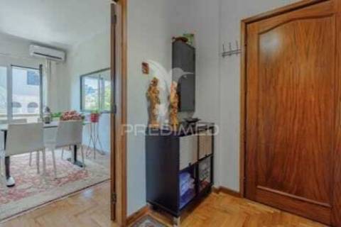 Vende-se apartamento t2 boavista remodelado