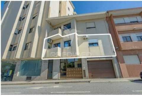 Vende-se apartamento t2 boavista remodelado