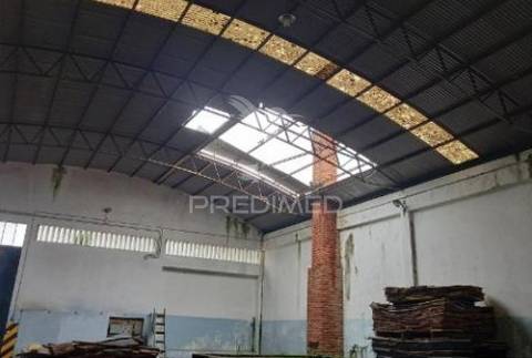 Armazém em santa maria da feira – excelente oportunidade