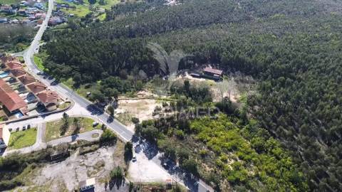 Terreno com 17.615 m² com ruína e potencial de destaque