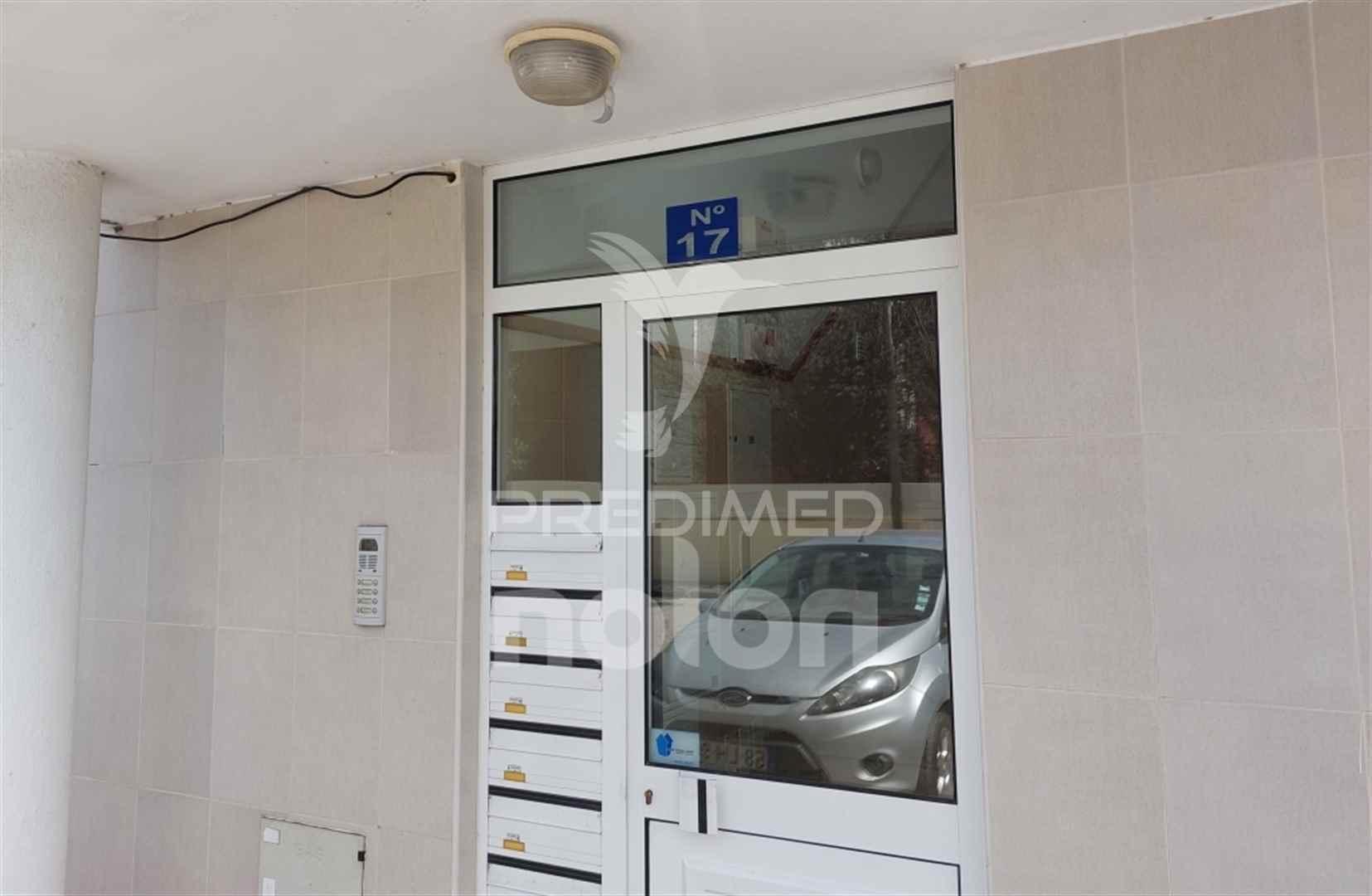 Apartamento t1 espaçoso em aradas – perto do centro de aveiro