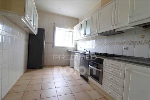 Apartamento t1 espaçoso em aradas – perto do centro de aveiro