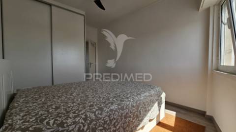 Penthouse t3 com vista espetacular para a cidade e rio, carnaxide, lisboa