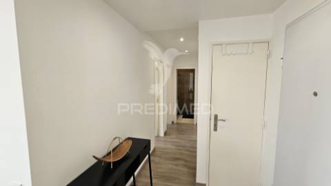 Penthouse t3 com vista espetacular para a cidade e rio, carnaxide, lisboa
