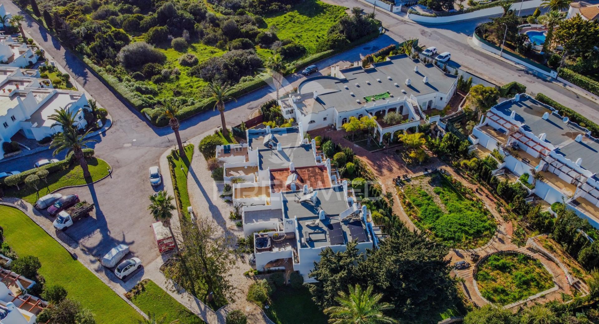 Moradia t2 com vista mar em condomínio fechado, ferragudo