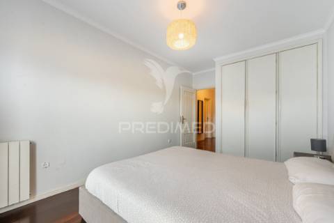 Apartamento t1+1 em gulpilhares