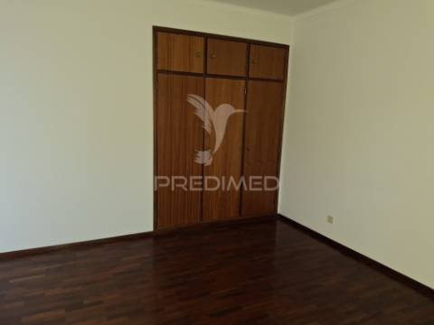 Excelente apartamento t3 com garagem e arrecadação.