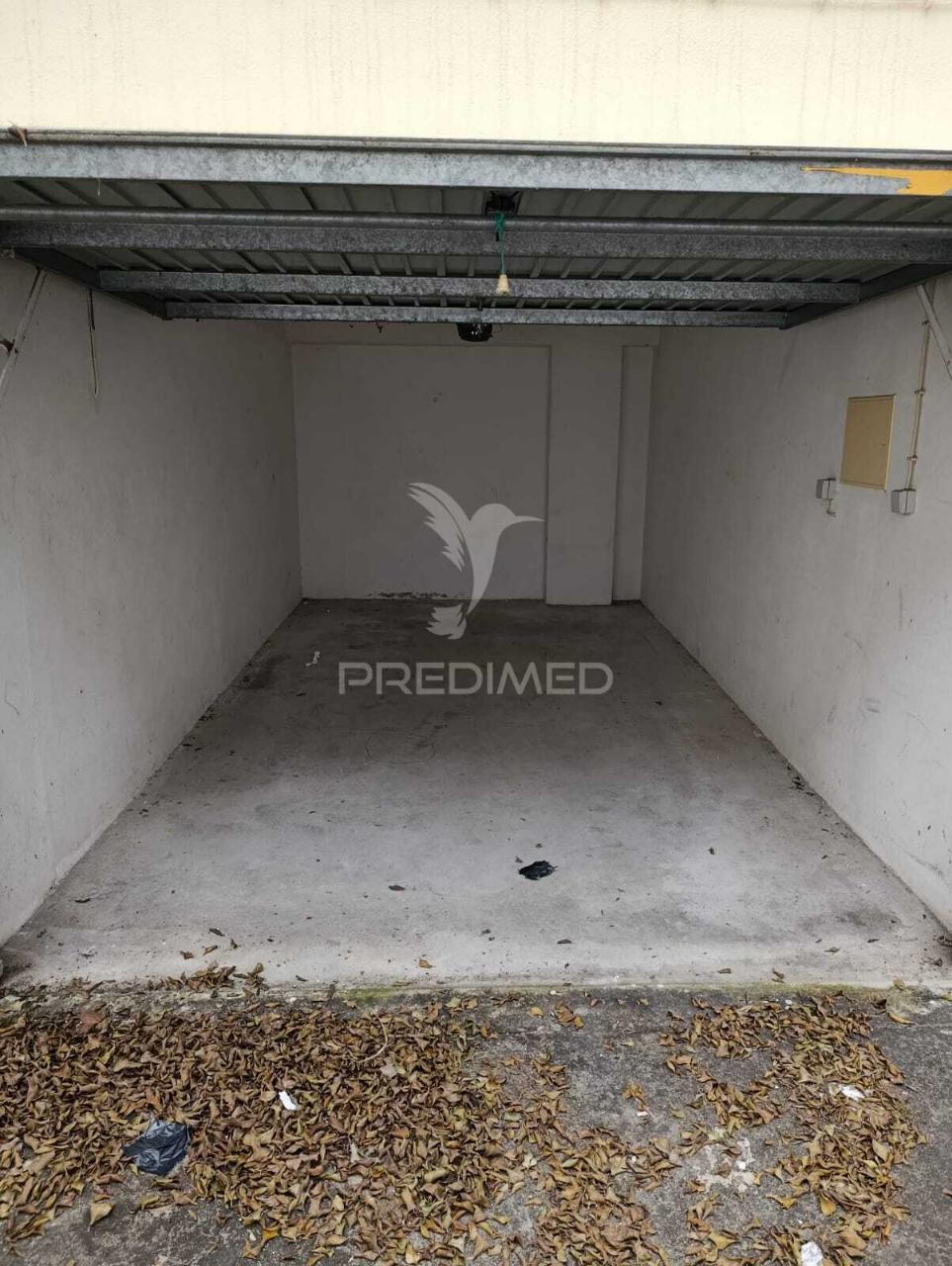 Arrenda se garagem setúbal