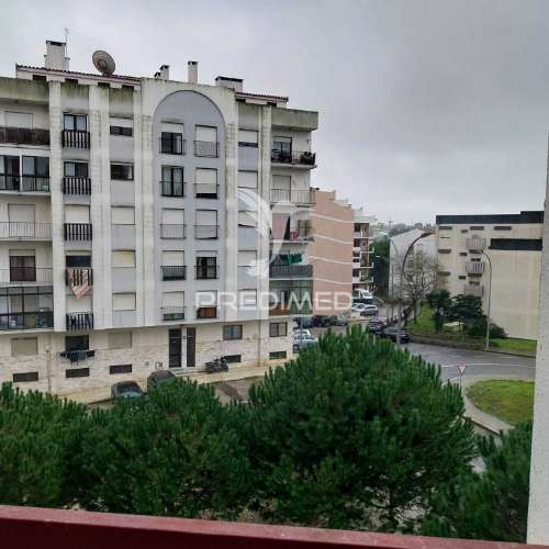 Fantástico t3 em rio de mouro