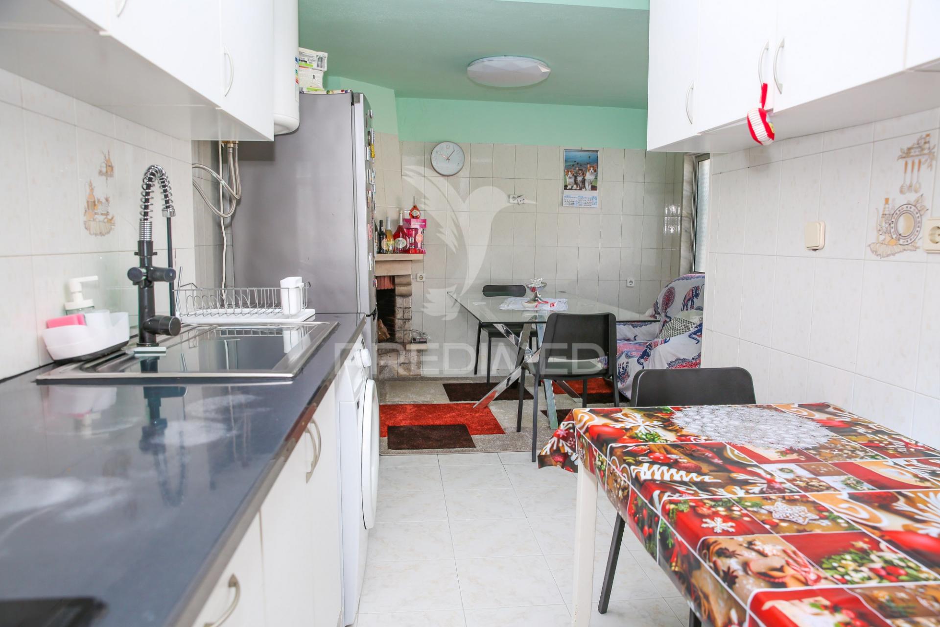 Apartamento t3 em camarate