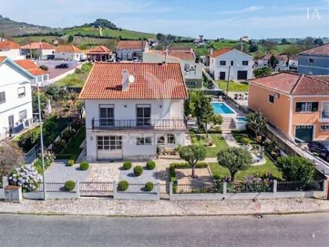 Moradia t3  em arruda dos vinhos