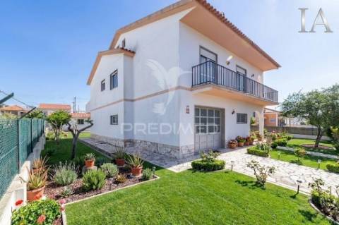 Moradia t3  em arruda dos vinhos