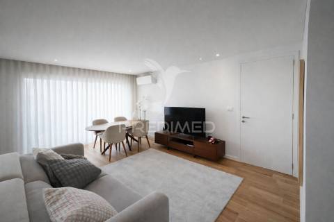 Vende-se apartamento t2 vila nova de gaia