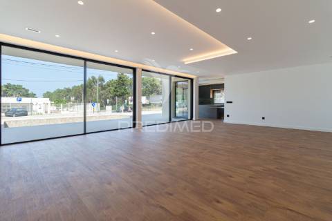 Moradia t5 contemporânea de luxo perto de lisboa