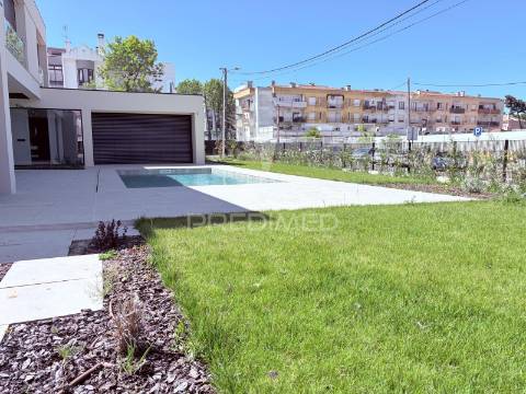 Moradia t5 contemporânea de luxo perto de lisboa