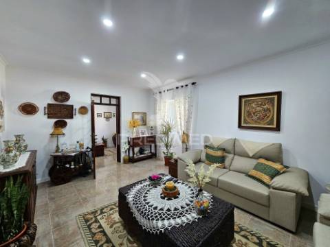 Moradia t4 em casével, concelho de castro verde.