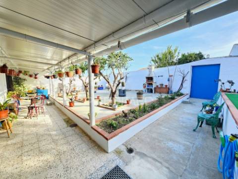 Moradia t4 em casével, concelho de castro verde.