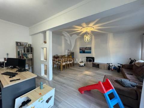 Apartamento t3 rossio ao sul tejo