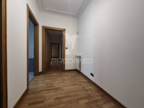 Apartamento t2  no edifício varandas da lezíria (vila franca de xira)