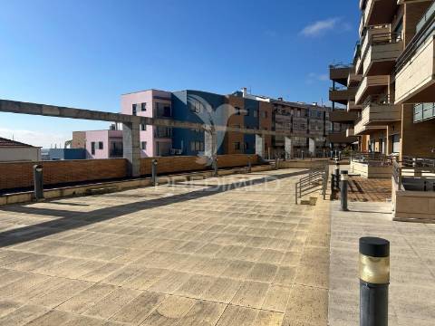 Apartamento t2  no edifício varandas da lezíria (vila franca de xira)