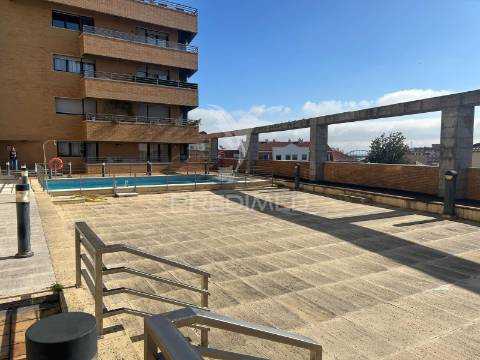 Apartamento t2  no edifício varandas da lezíria (vila franca de xira)