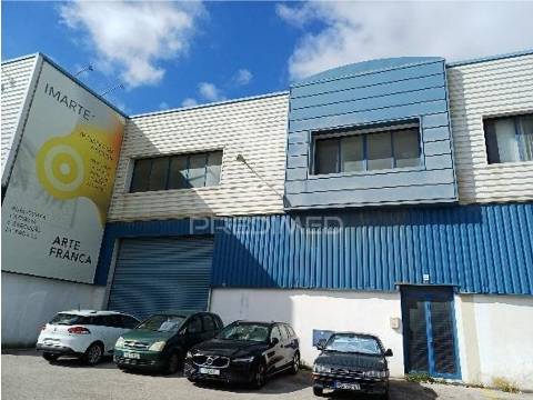 Armazém em alverca