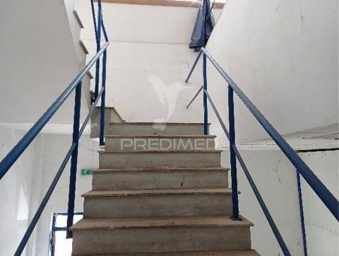 Armazém em alverca