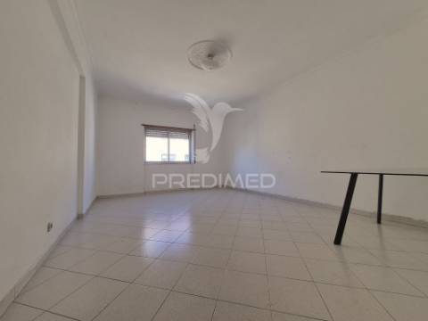 Apartamento t2 rio de mouro, sintra