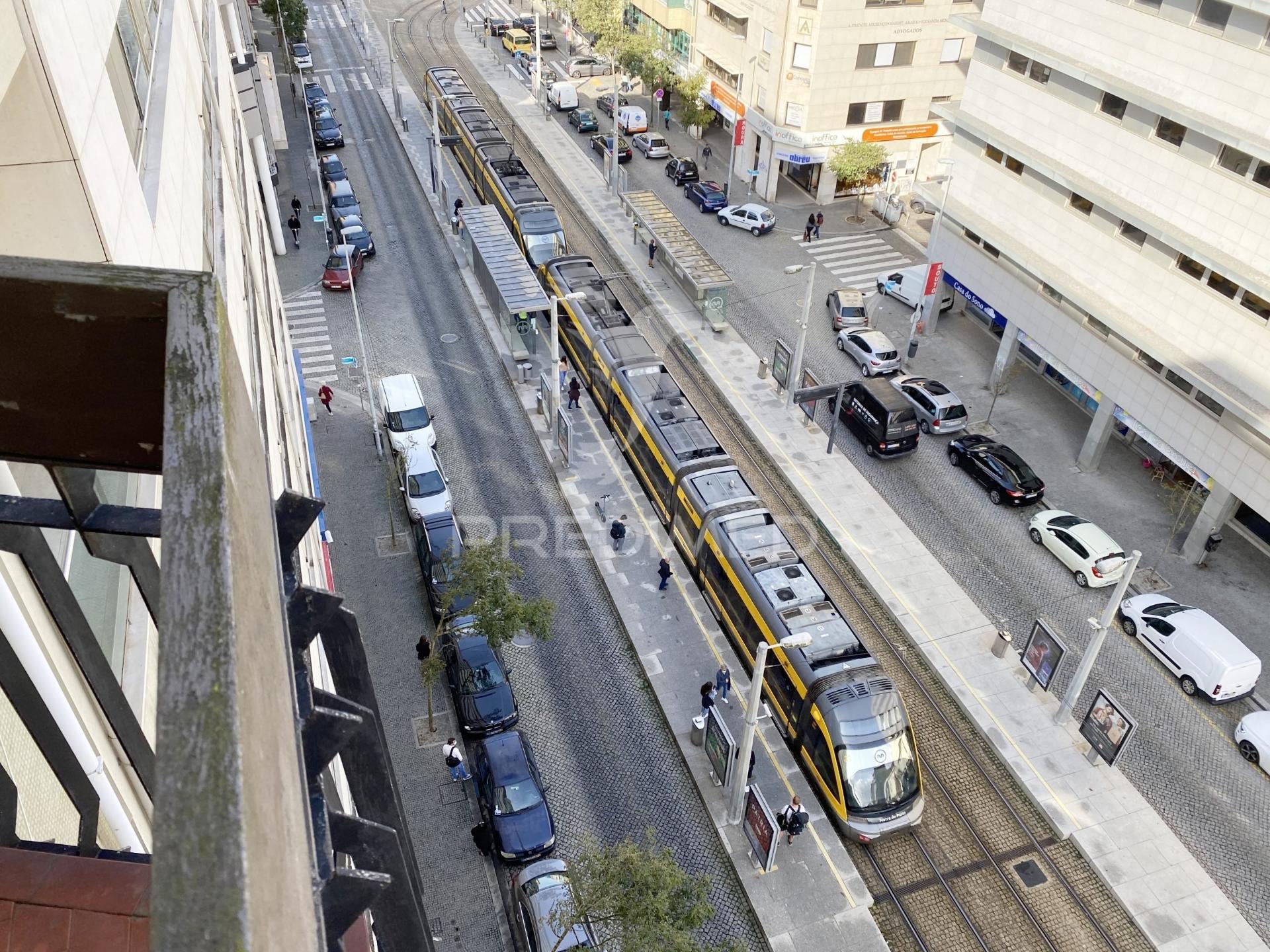 Arrenda-se  loja em matosinhos sul
