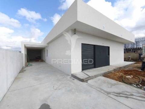 Moradia t4 térrea em palmela - oportunidade única!