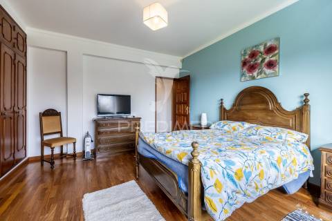 Moradia t3 + 2 em alcobaça