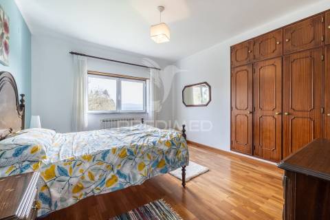 Moradia t3 + 2 em alcobaça