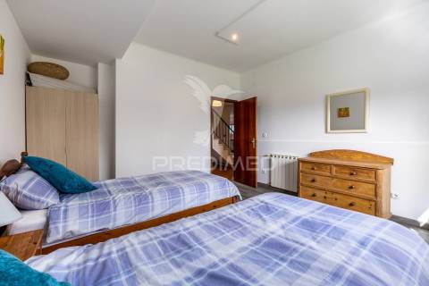 Moradia t3 + 2 em alcobaça