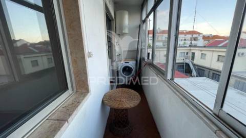 Apartamento t2 na cova da piedade – localização estratégica e excelente potencial