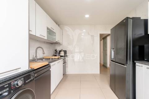 Apartamento t3 miratejo - corroios
