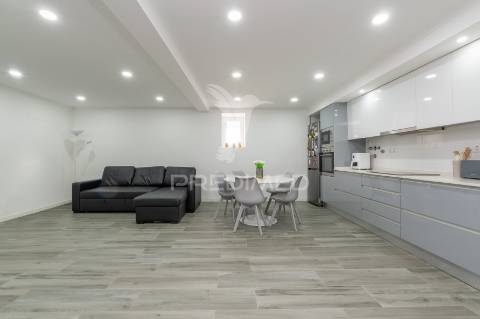 Moradia t4 com piscina em sobral de monte agraço/sabugos