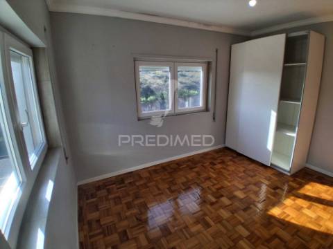 Andar‑moradia t3 renovado em gondomar