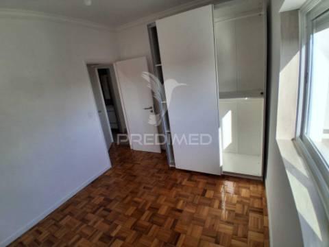 Andar‑moradia t3 renovado em gondomar