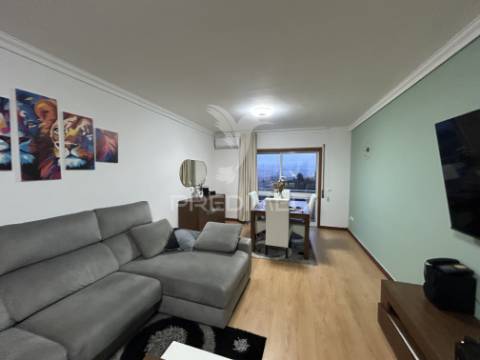 Apartamento t4 duplex em vila verde – oliveira do bairro