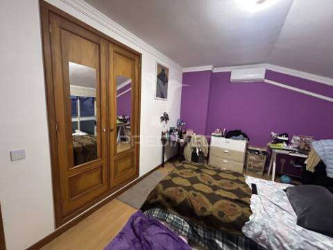 Apartamento t4 duplex em vila verde – oliveira do bairro