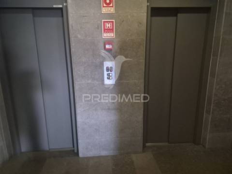 Apartamento t2 com elevadores no centro de vila franca de xira