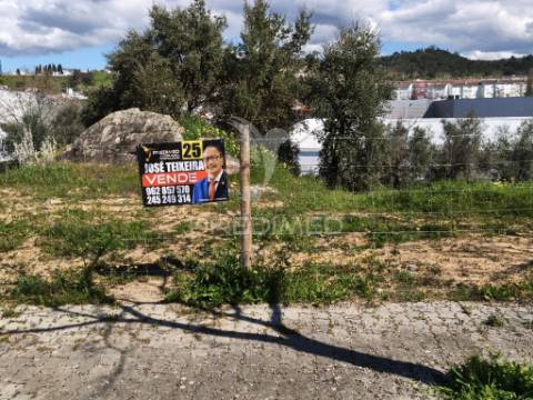 Lote urbano para construção