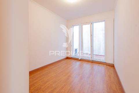 Apartamento t4- centro histórico de évora com lugar de garagem.