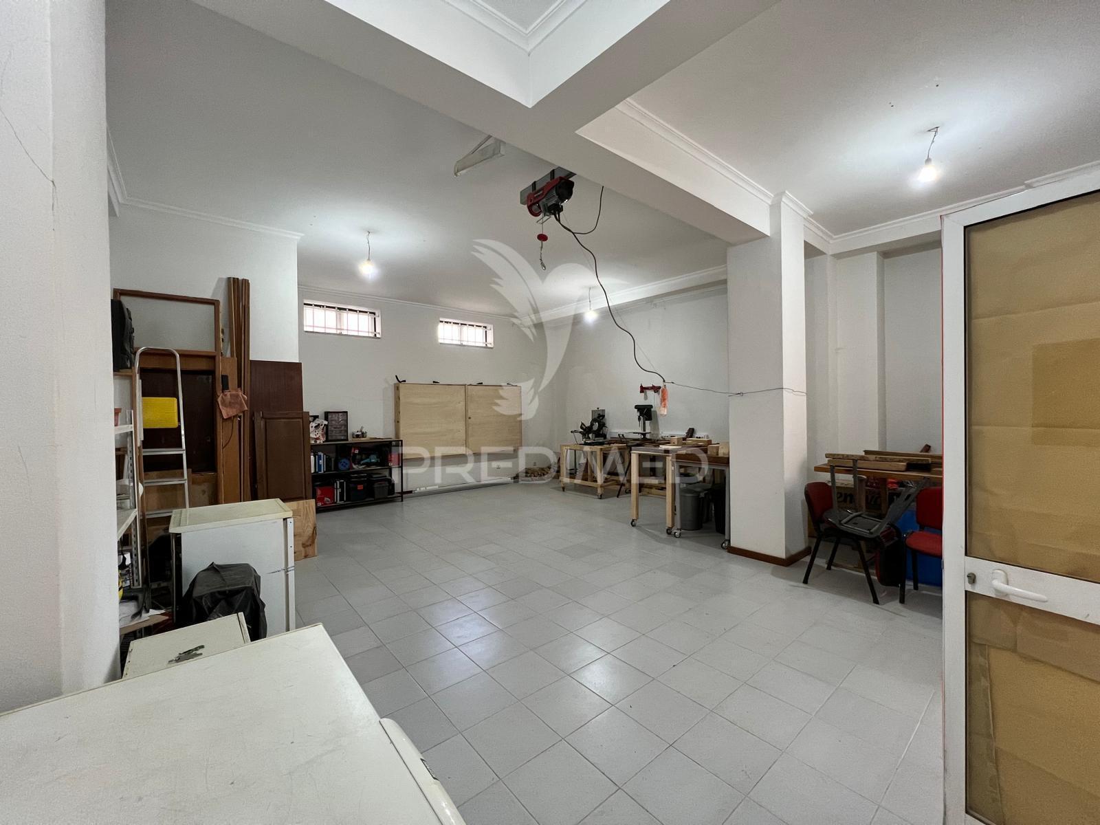 Loja comercial no centro histórico de mirandela